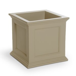 Fairfield Plastic Planter Box