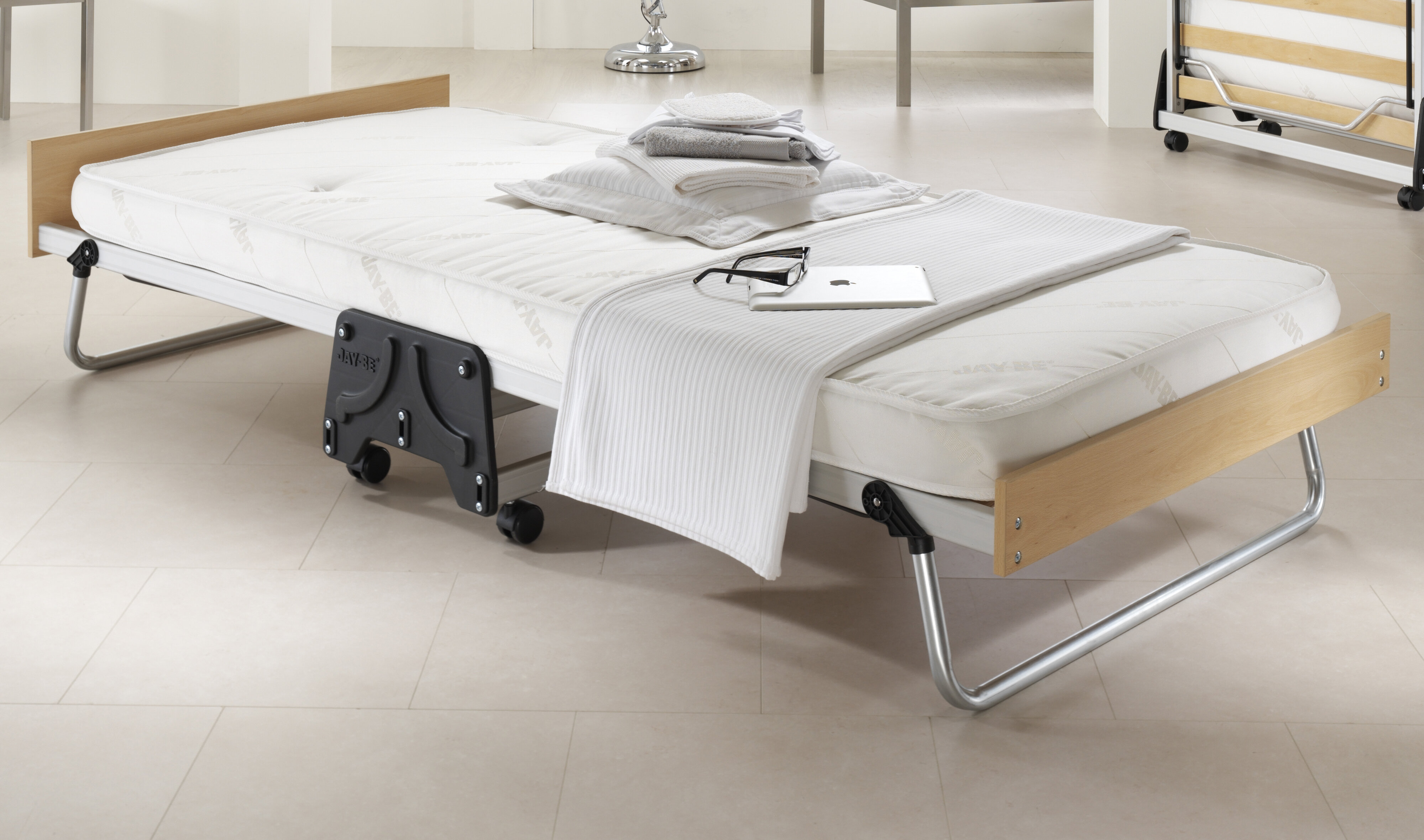 j bed folding bed