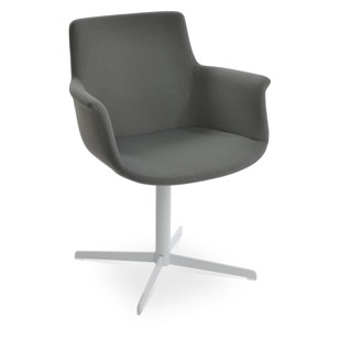 Bottega 4-Star Chair by sohoConcept