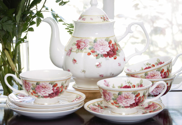 Must-Have Teapots and Sets