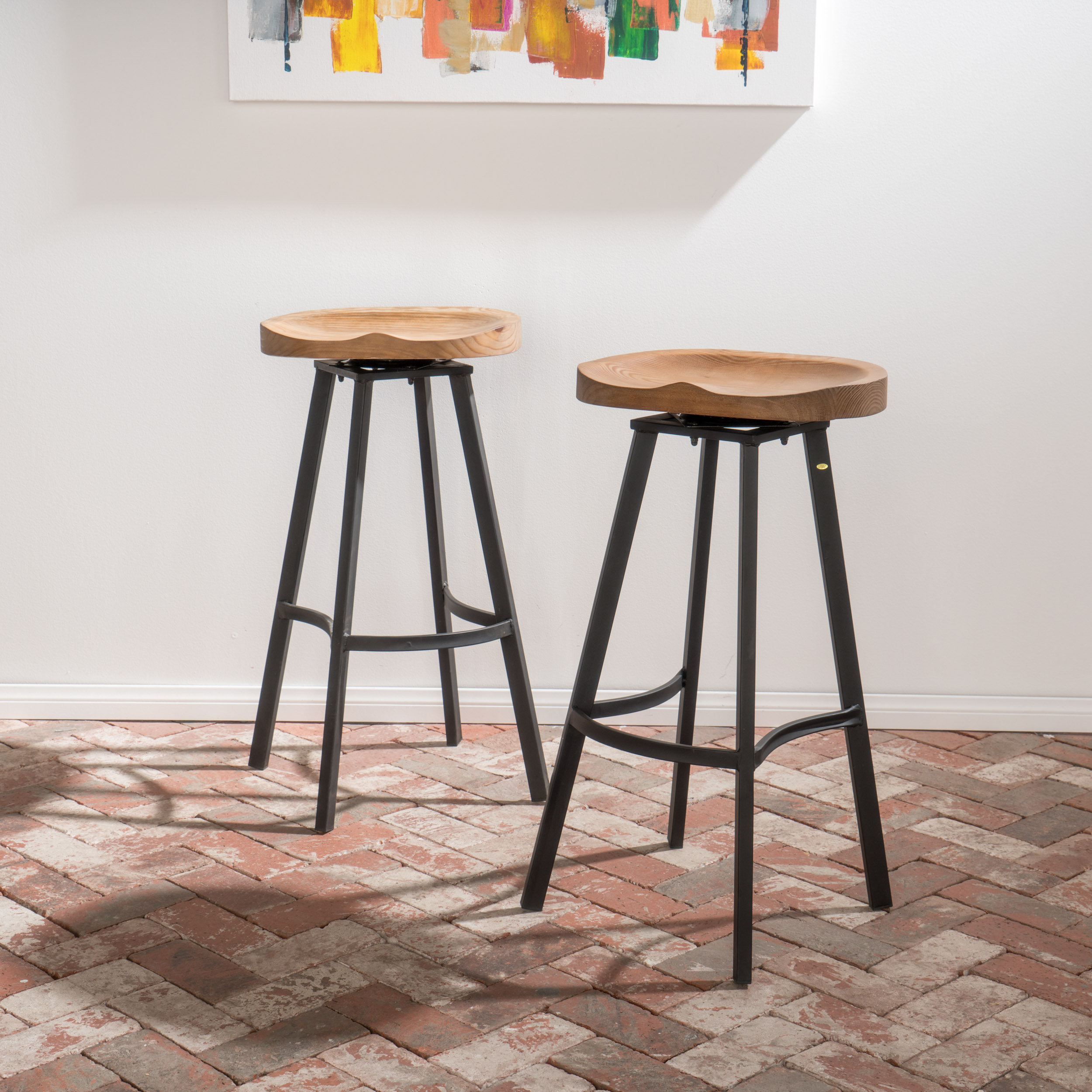Lindquist 31 5 Swivel Bar Stool Lindquist 31 5 Swivel Bar Stool