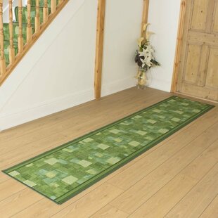 Bainsbury Looped/Hooked Green Hallway Runner Rug By ClassicLiving