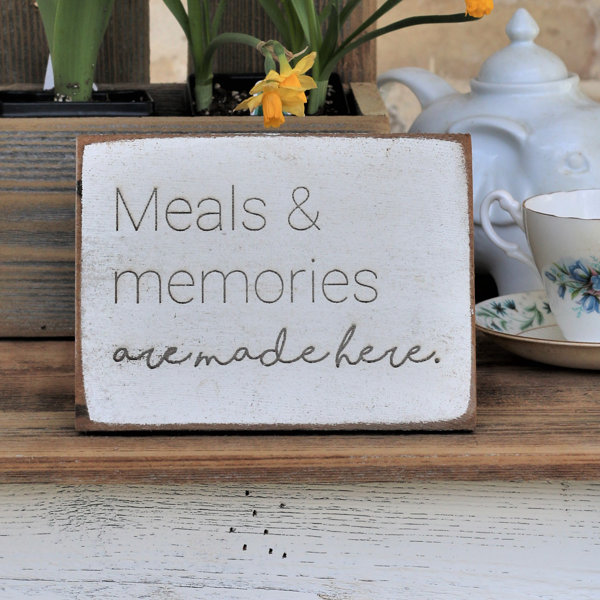 home decor table setting home decor tableware Handmade in the USA housewarming gift dinner party place setting Family Initial and Name Personalized Napkin Set