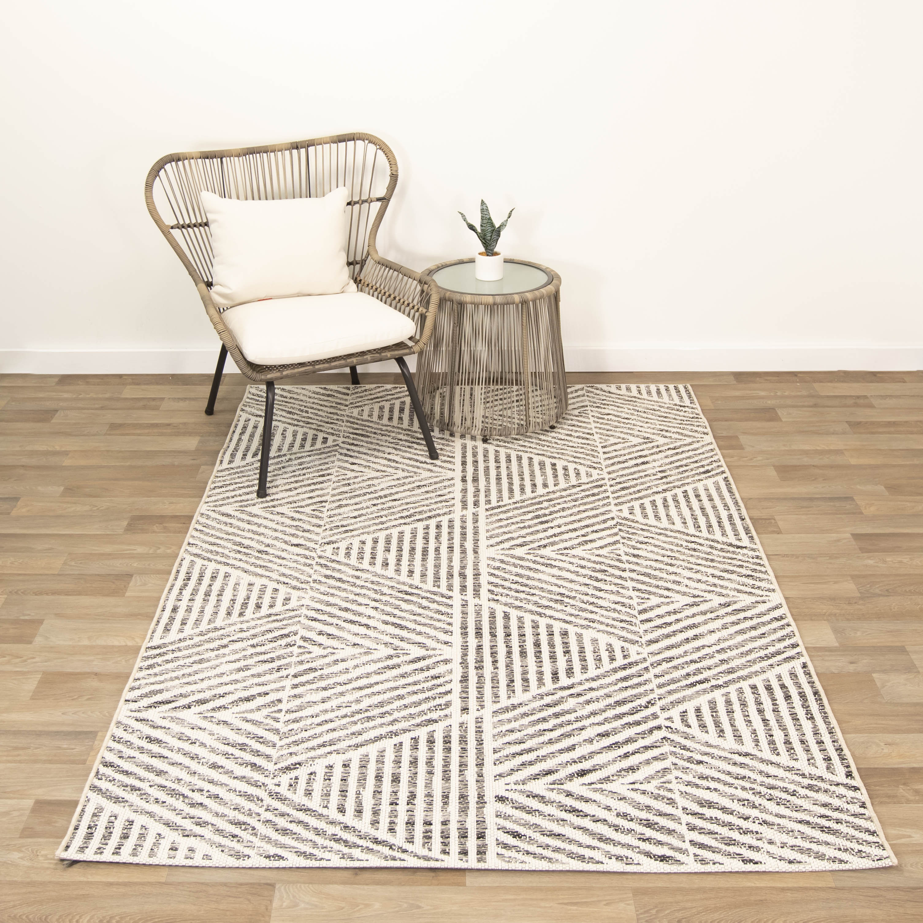 Colangelo Geometric Black Indoor Outdoor Area Rug Reviews Allmodern