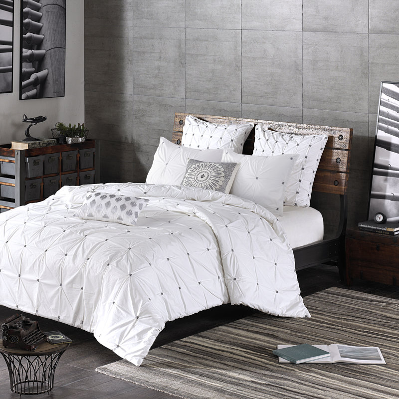 The Twillery Co Ellesmere Port Cotton 3 Piece Duvet Cover Set Ellesmere Port Cotton 3 Piece Duvet Cover Set