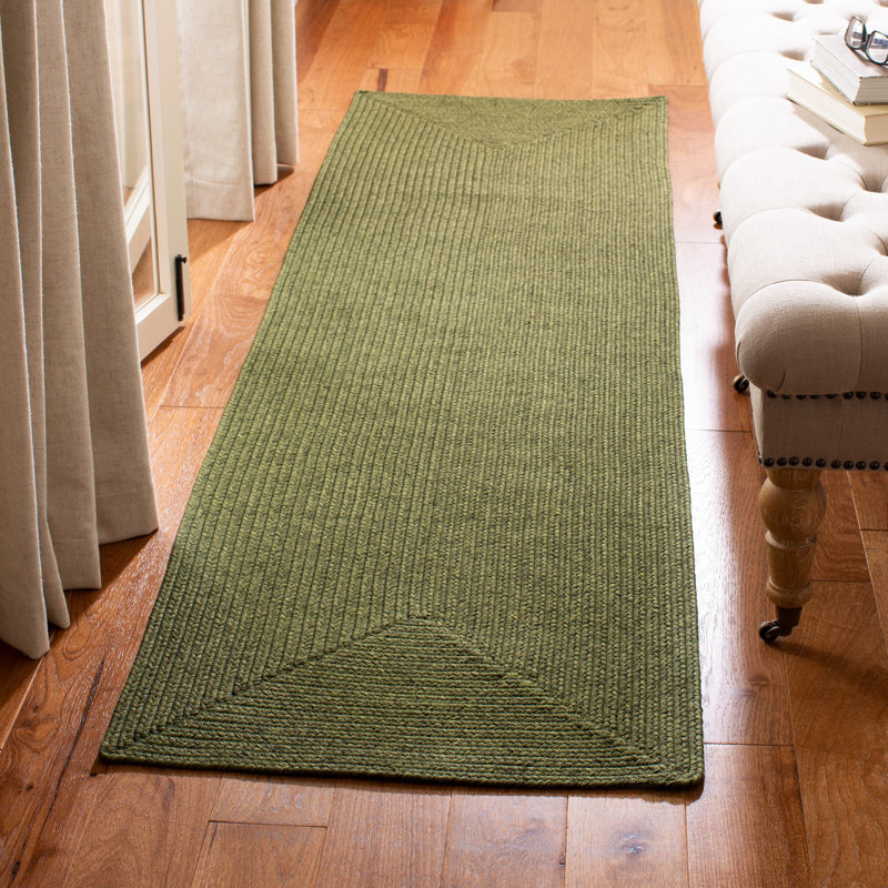 Beachcrest Home Lissie Handwoven Flatweave Moss Green Area Rug