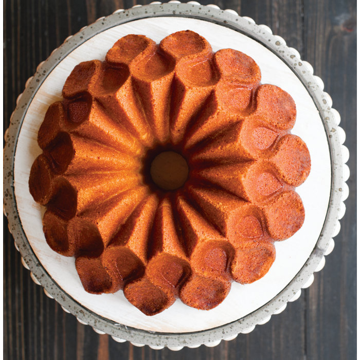 Nordic Ware Non Stick Novelty Crown Bundt Cake Pan Reviews