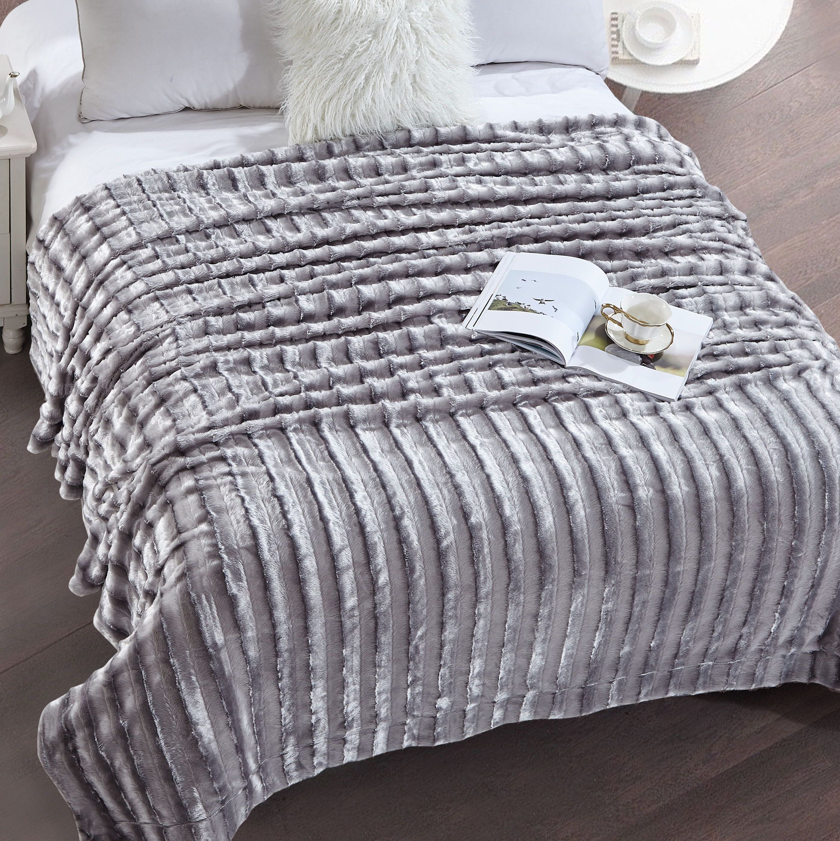 faux fur soft blanket