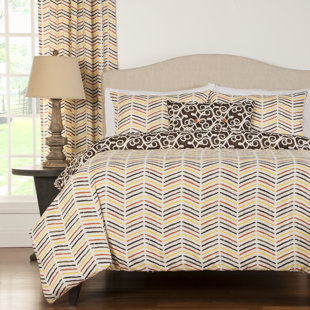 Go to store & view more images Red Barrel Studio Degory 4 Piece Reversible Duvet Cover Set