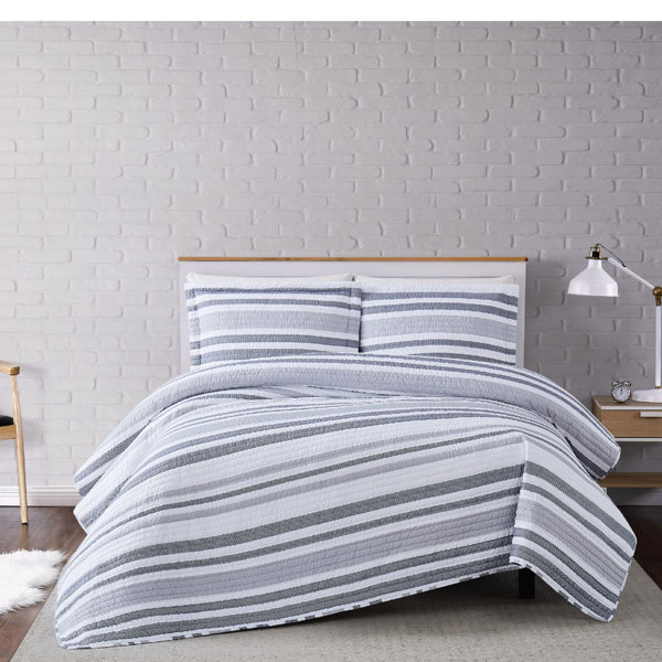Real Simple Dune Reversible Coverlet Ink, Twin