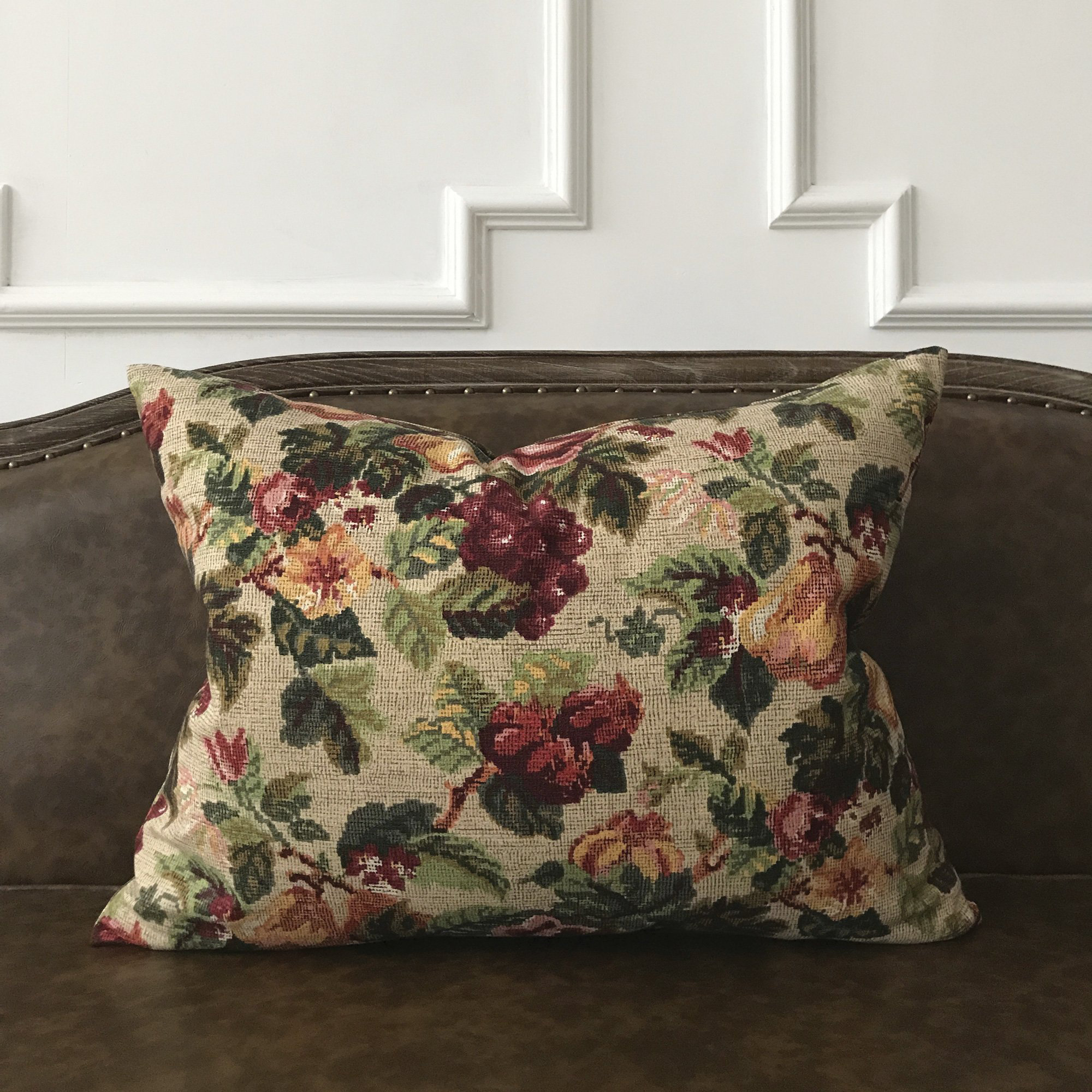 August Grove Jae Vintage Tapestry Italian Floral Decorative Throw