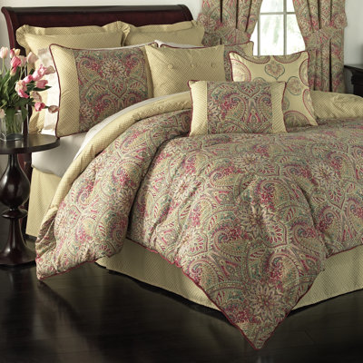 Swept Away 4 Piece Reversible Comforter Set Waverly Size King