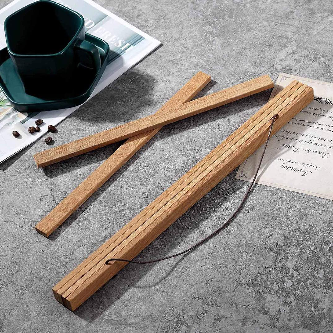 Rosecliff Heights Teak Poster Frame Hanger, Poster