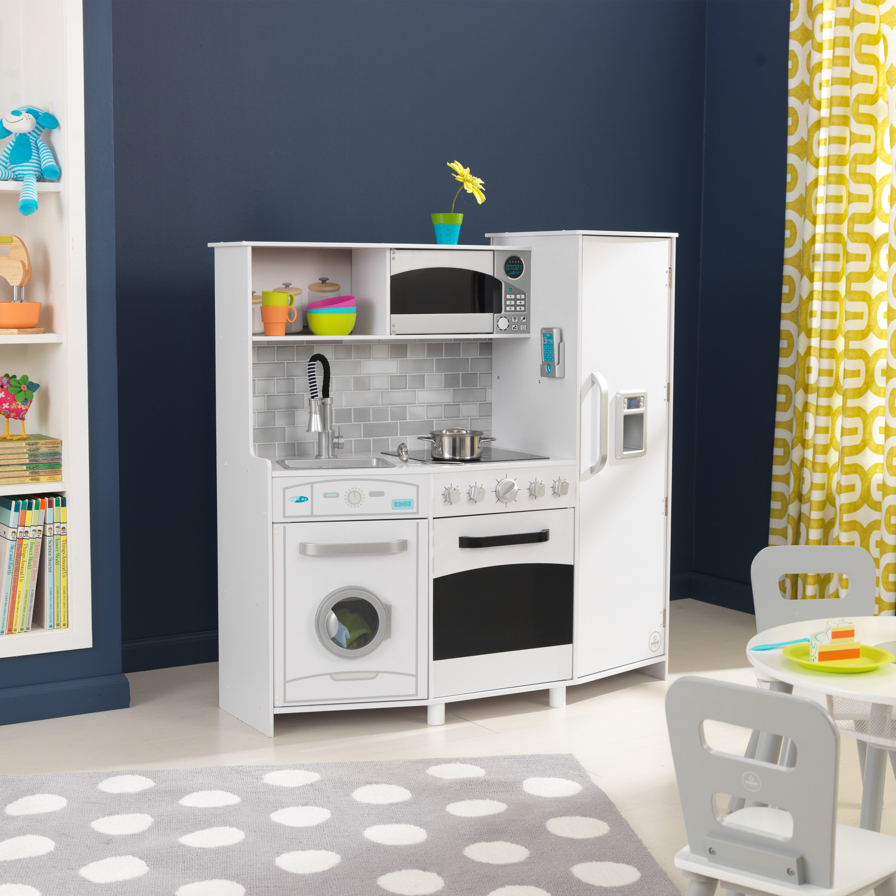 play kitchen and laundry set