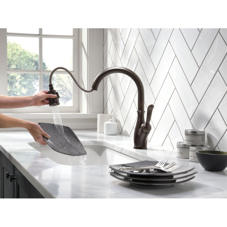 Leland Pull Down Single Handle Kitchen Faucet with MagnaTiteÂ® Docking and  Diamond Seal Technology
