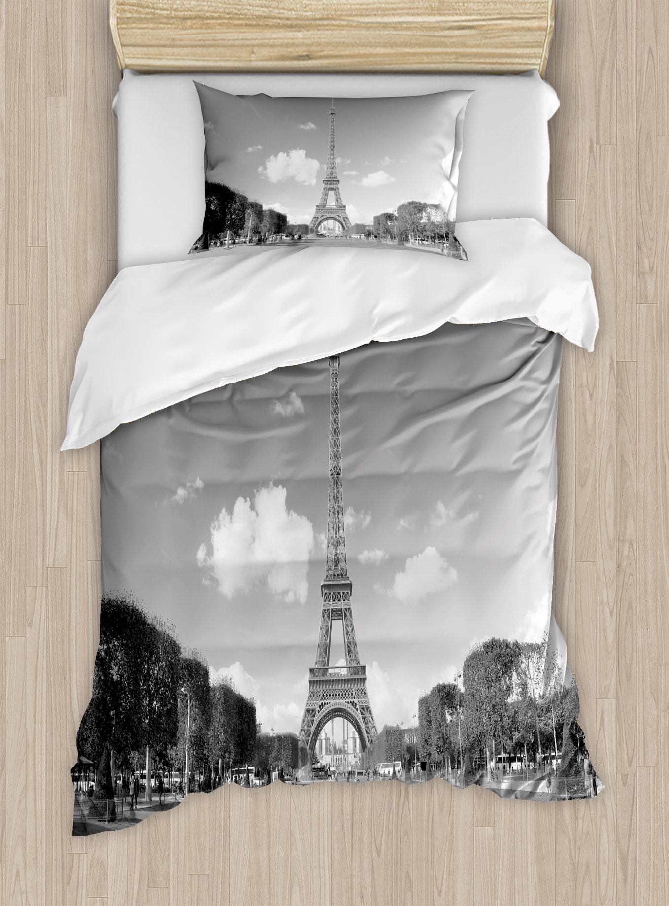 Eiffel Tower Bedroom Decorating Ideas