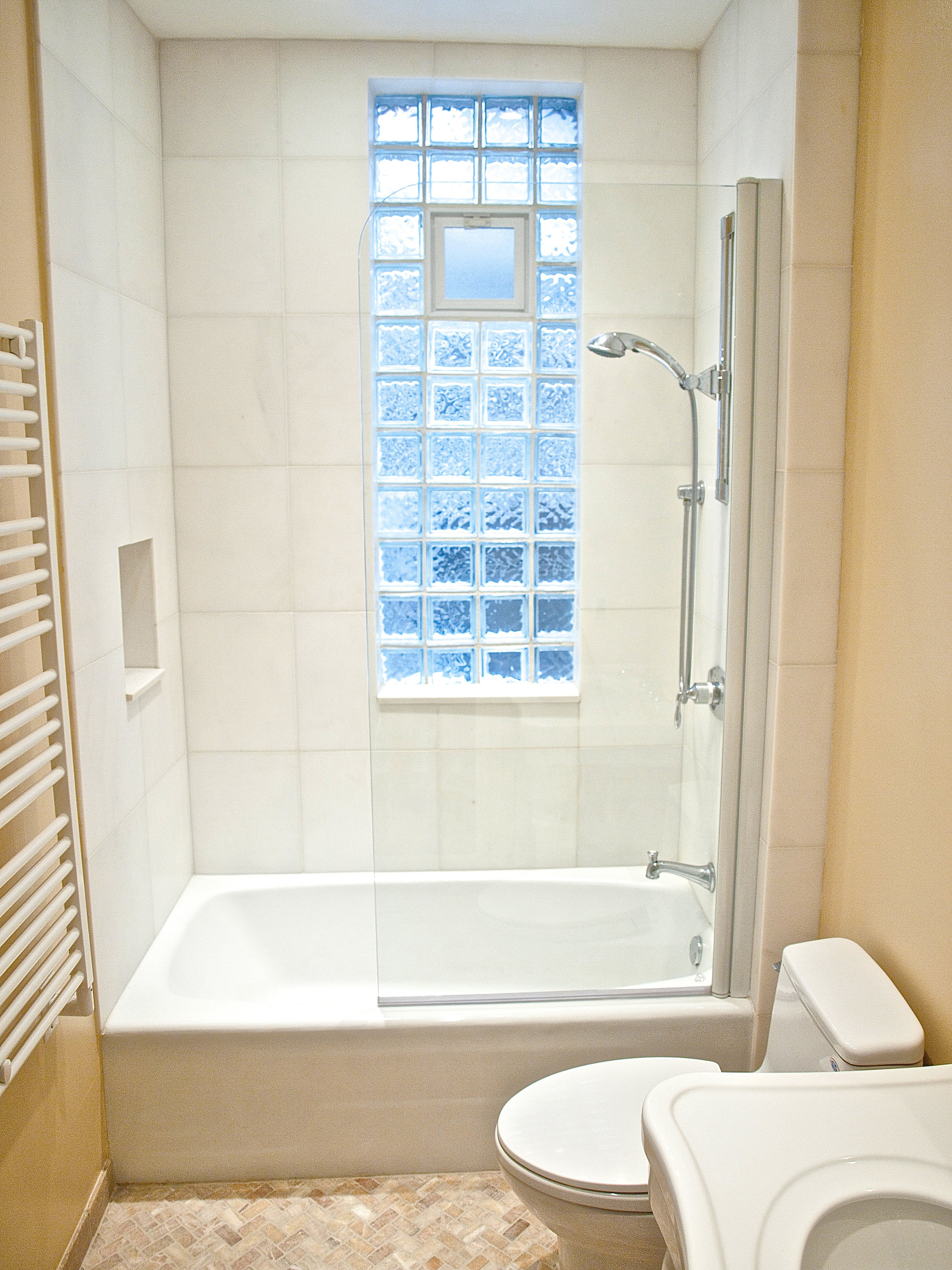 Ark Showers 33 5 X 64 Pivot Frameless Tub Door With Clearshield