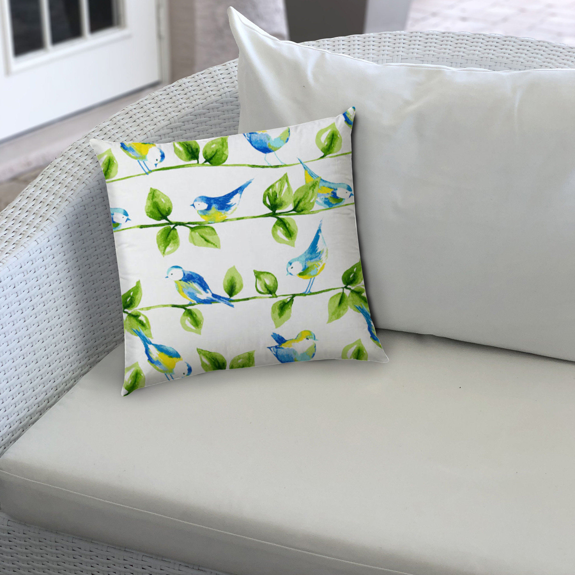 Charlton Home Mccaysville Zippered Indoor Outdoor Throw Pillow