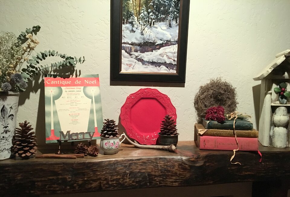 Nancy Reinke A Joyful Cottage Christmas fireplace mantel