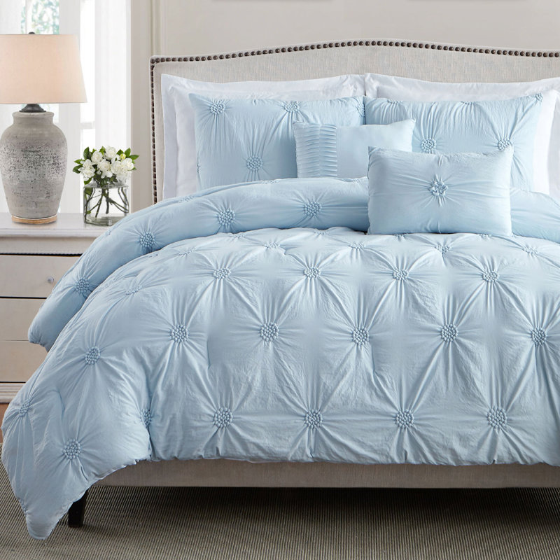 Supreme Microfiber Floral Pintuck Microfiber 3-Piece Comforter Set Size: Twin/Twin XL Comforter + 1 Sham, Color: Baby Blue