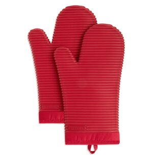 red oven mitt with pocket