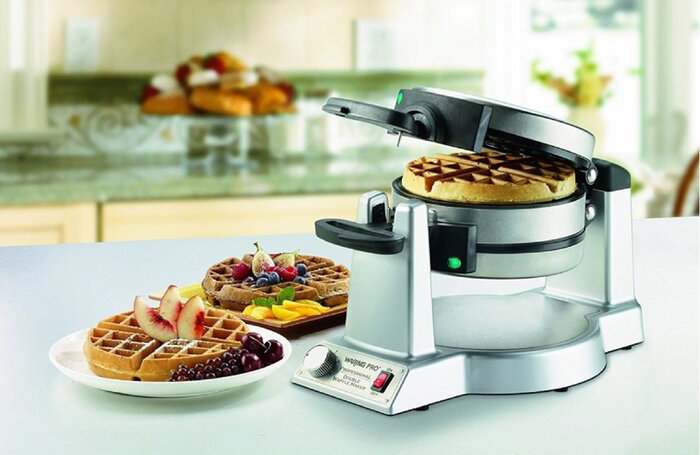 Waffle Maker that Flips