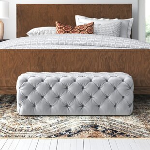 Featured image of post Master Bedroom End Of Bed Bench - It may sound silly, but one thing i was really looking forward to was having enough space at the end of the bed for a bench or a pair of ottomans.