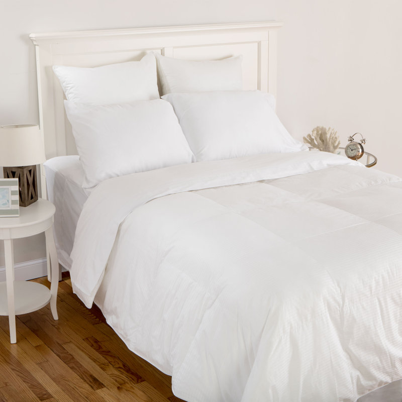 Tommy Bahama Home Island Breeze All Season Down Comforter
