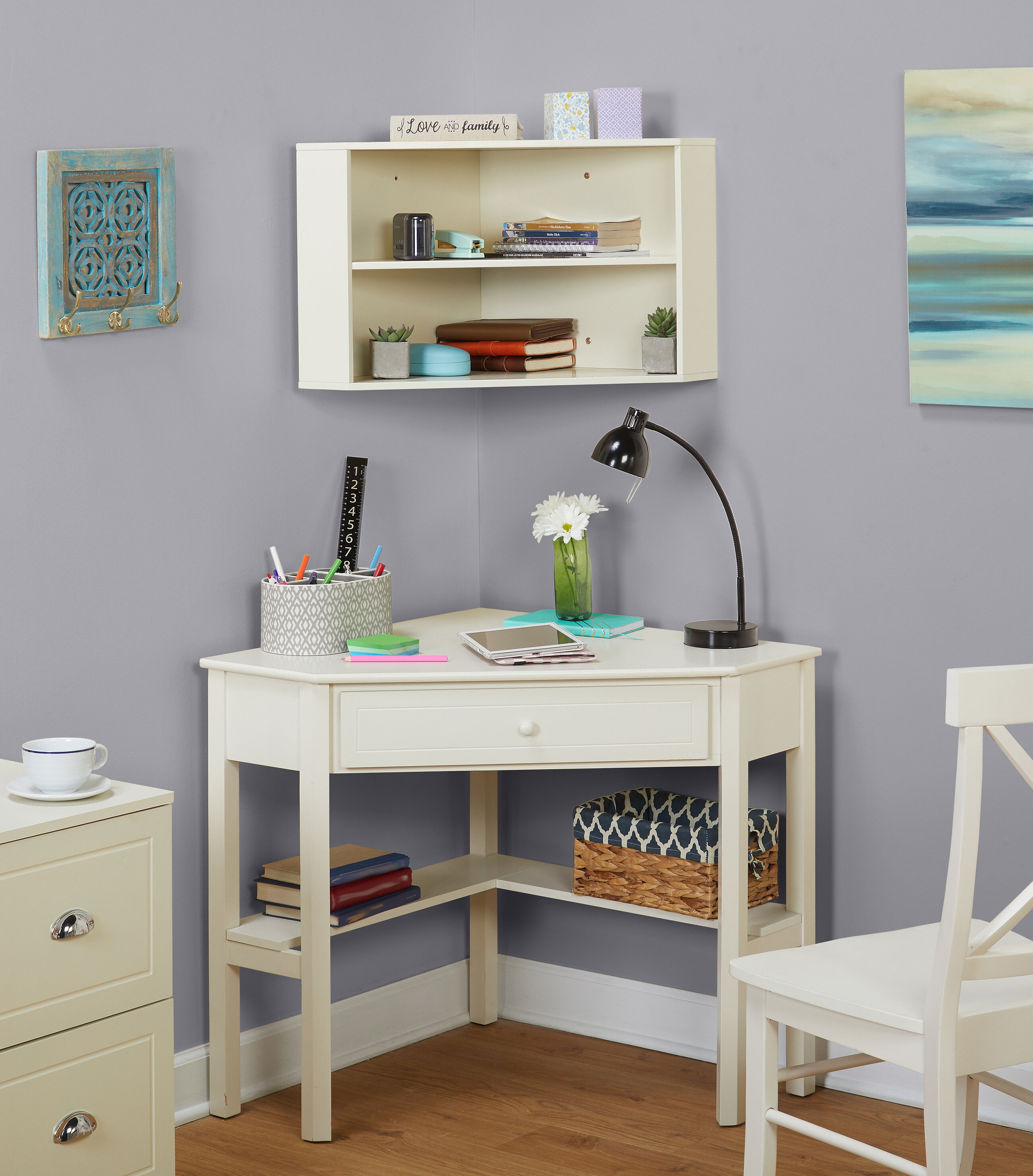 white corner desk with wood top