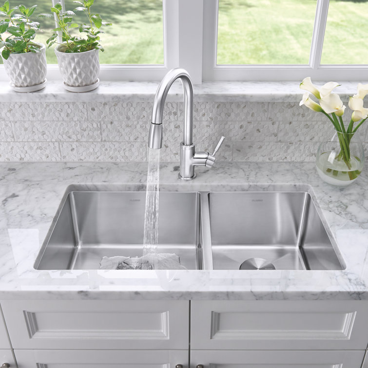 Blanco Quatrus R15 Stainless Steel 33 L X 18 W Double Basin Undermount Kitchen Sink Wayfair Ca