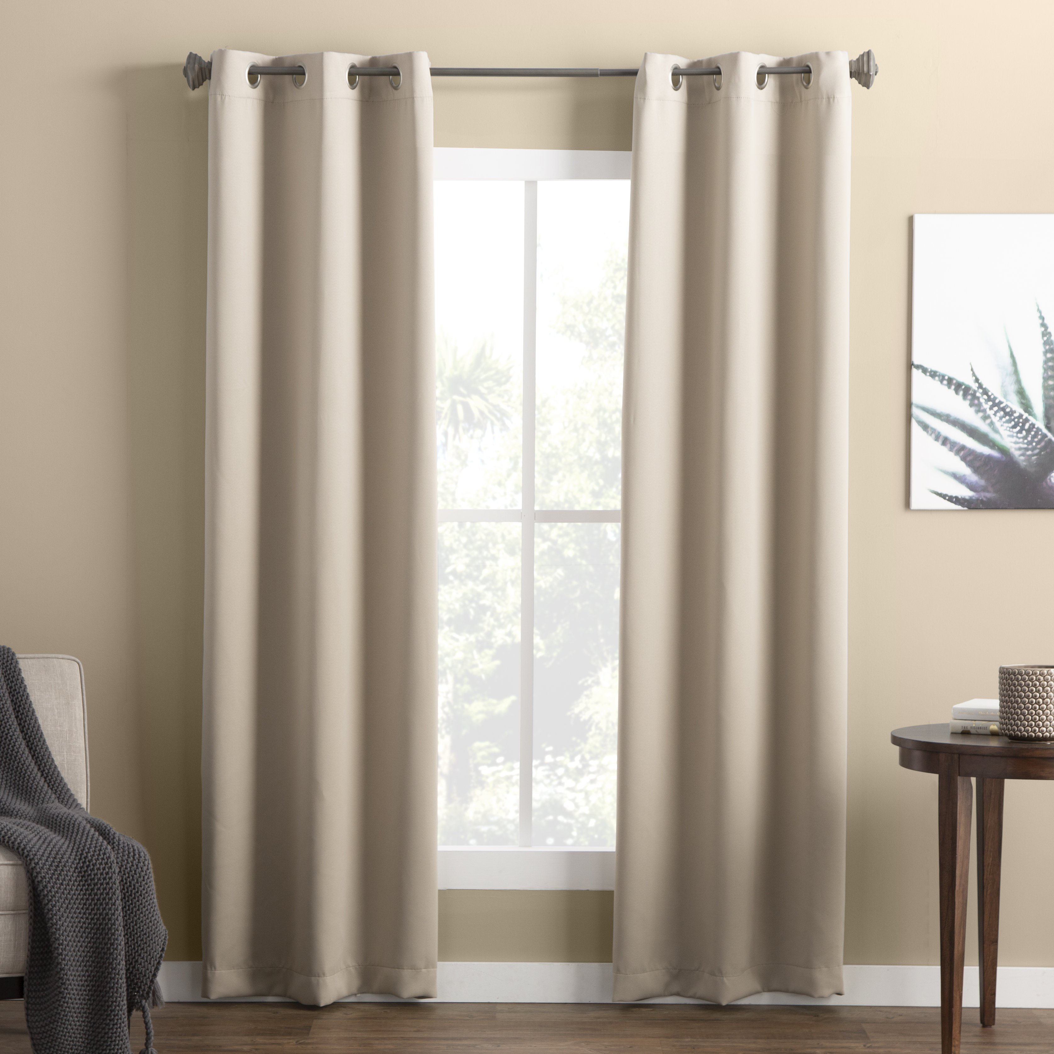 window drapes and curtains