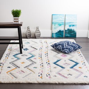 Sizemore Chevron Ivory Area Rug