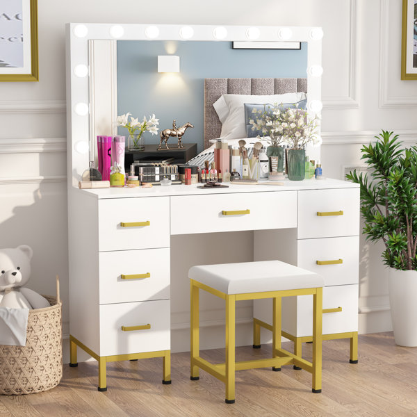 Rovaurx Makeup Vanity Table With Lighted Mirror, Makeup, 41% OFF