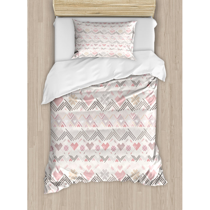 East Urban Home American Aztec Style Pattern With Hearts Geometric