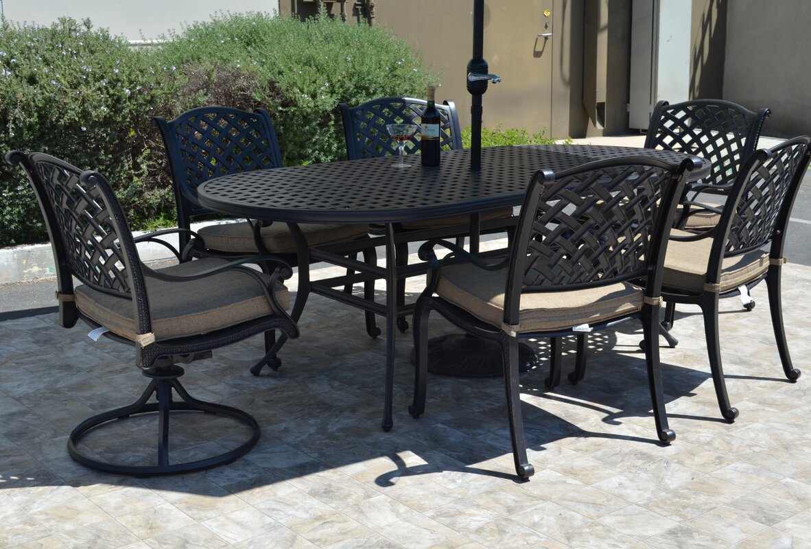 Middleburgh 7 Piece Dining Set with Cushions