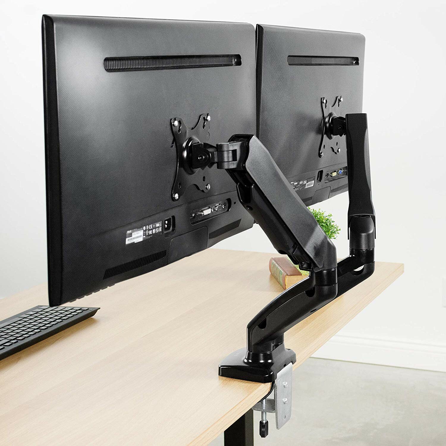 Monitor arm