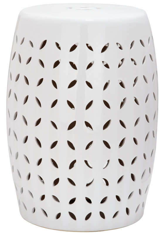 Cottage Style Decor Inspiration in a Florida Beach House Bartow Petal Garden Stool #gardenstool