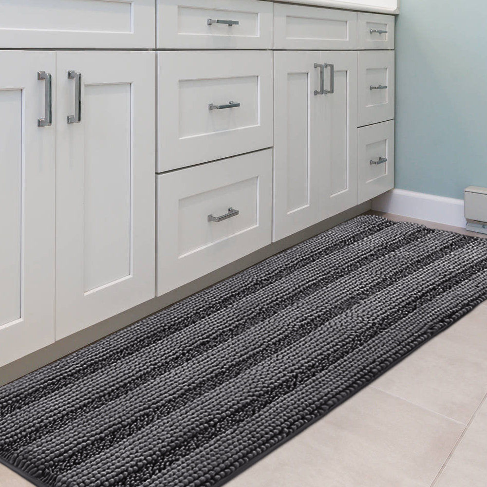 Latitude Run® Jazzell Luxurious Shaggy Chenille Nonslip Bath Rug