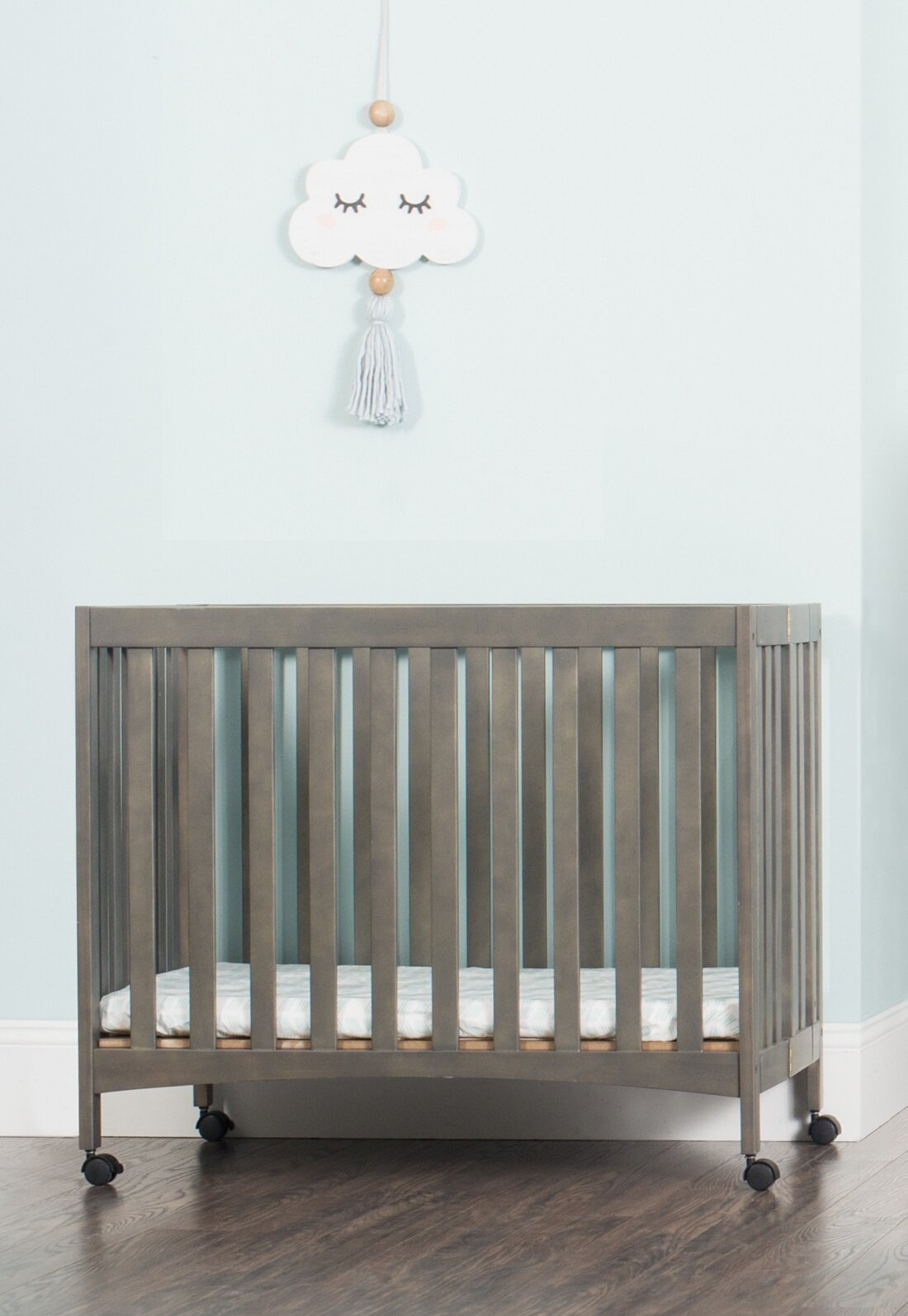 iron mini crib