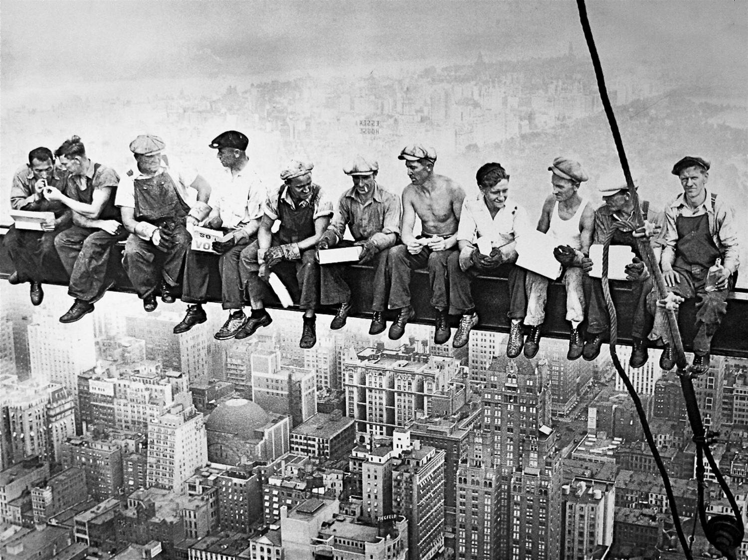 Buyartforless Men ATOP a Skyscraper Steel Beam Lunchtime ATOP NYC by John C Ebbets 36x24 Photographic Art Print Poster Historical Black and White