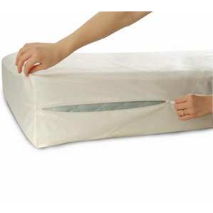 Bed Bug Allergy Zippered Extra Heavy Waterproof Mattress Protector by Ruthy's Textile