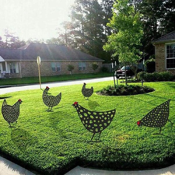 E Garden Lawn Floor Decoration Ornament Hollow out Hen Decor Chicken Yard Art Outdoor and Garden Lifelike Hen Yard Sign