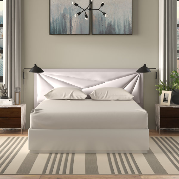 Wade Logan Ernesto Upholstered Platform Bed & Reviews ...