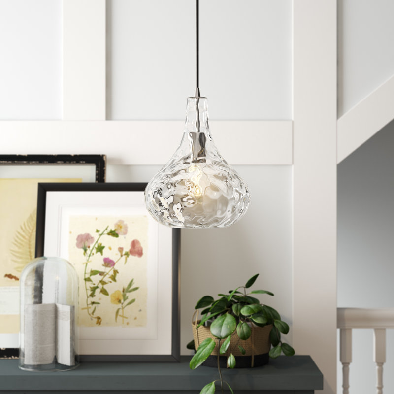 Strathmore 1 - Light Single Teardrop Pendant