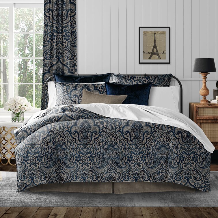 The Tailor's Bed Etienne Beige/Navy Linen Coverlet / Bedspread Set ...