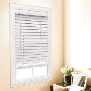 Room Darkening White Venetian Blind