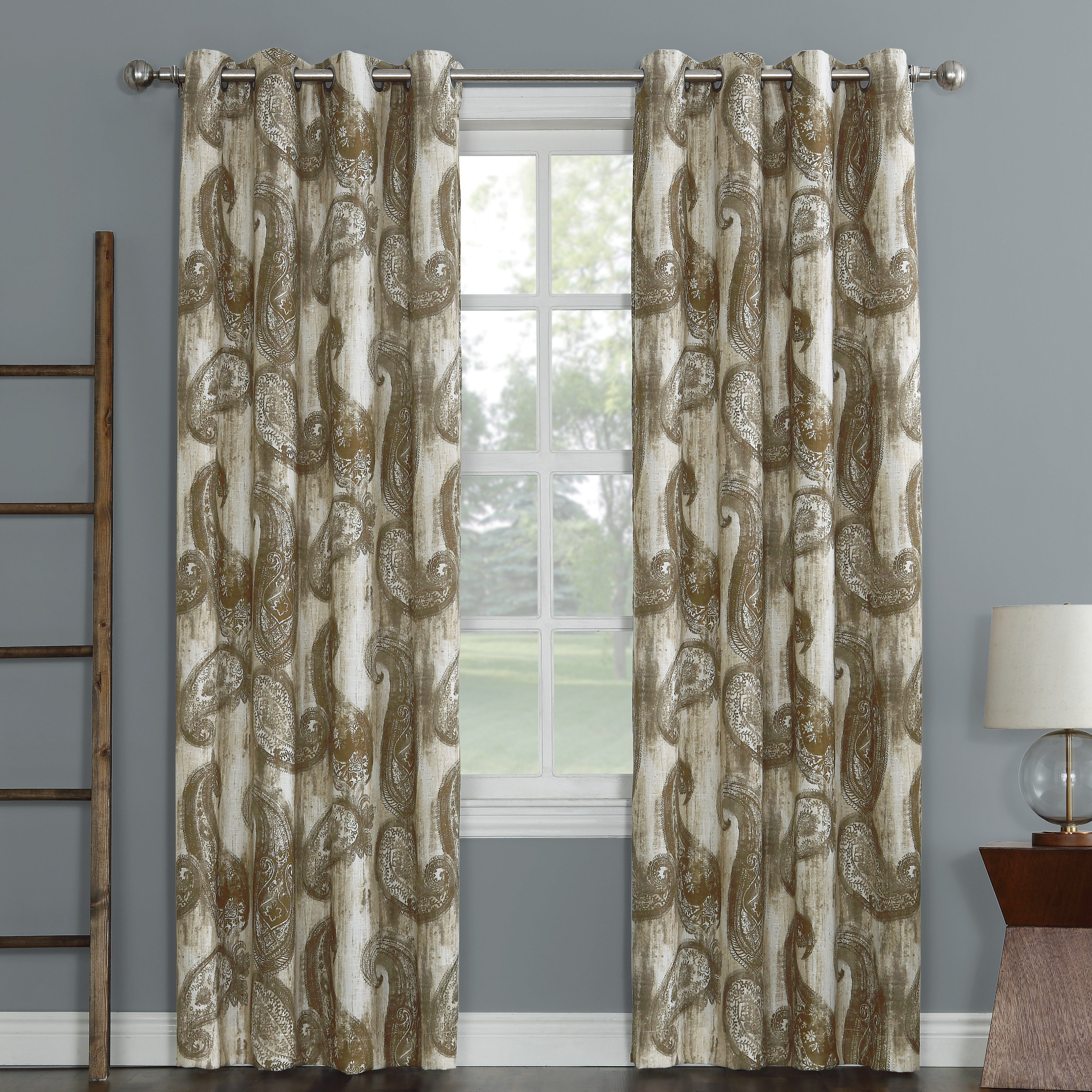 Sun Zero Presley Paisley Room Darkening Thermal Grommet Single