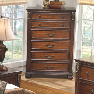 Rosia 5 Drawer Chest by Astoria Grand