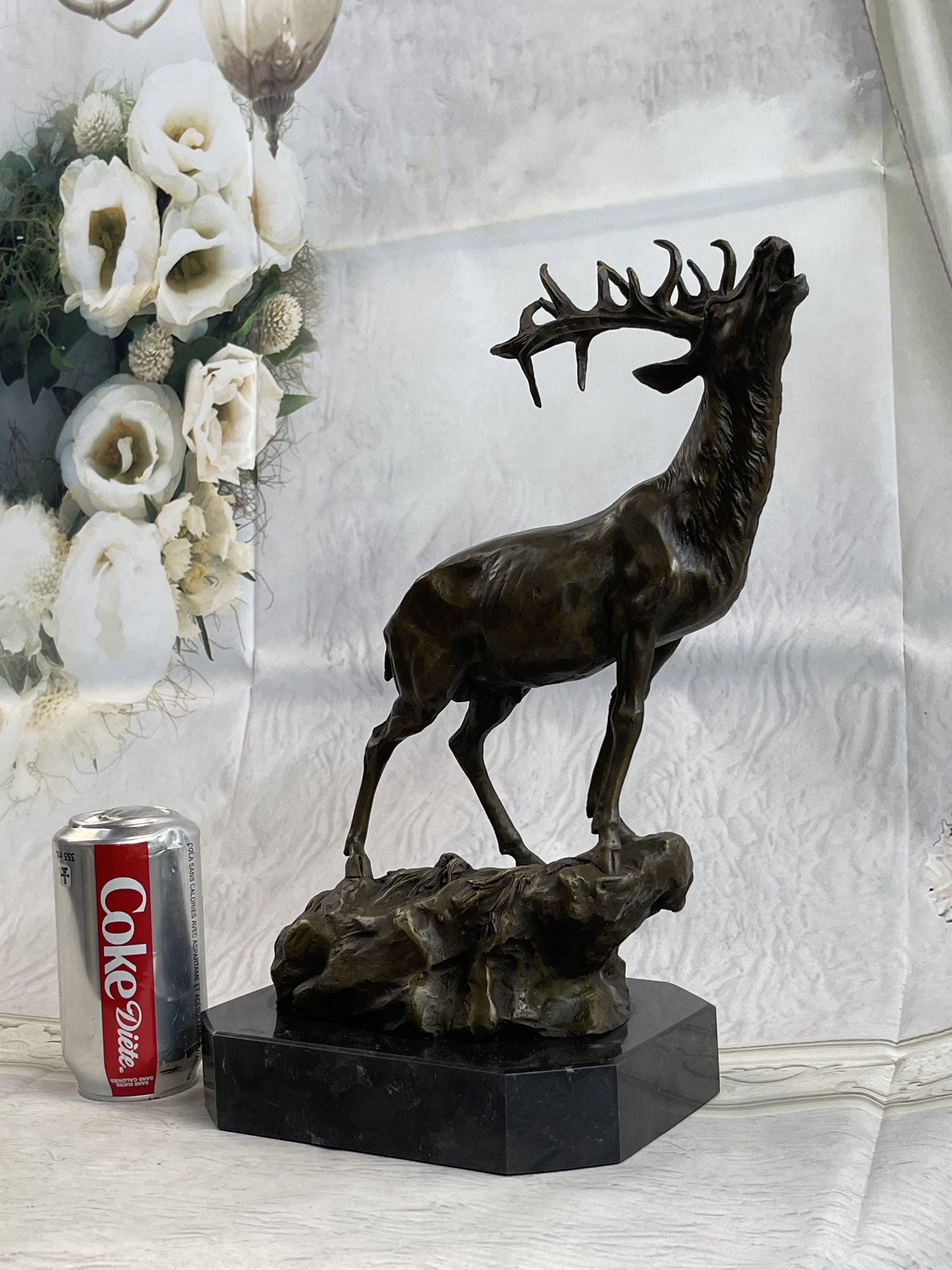 Handmade Chalet Lodge Art Stag Deer Hunter Bronze Statue Lodge Sculpture Numbere 