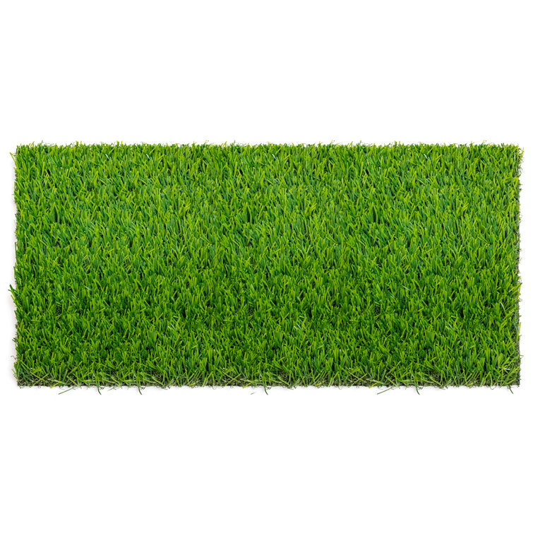 runner in grass